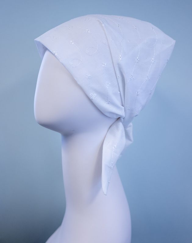 Hodeplagg Eyelet scarf